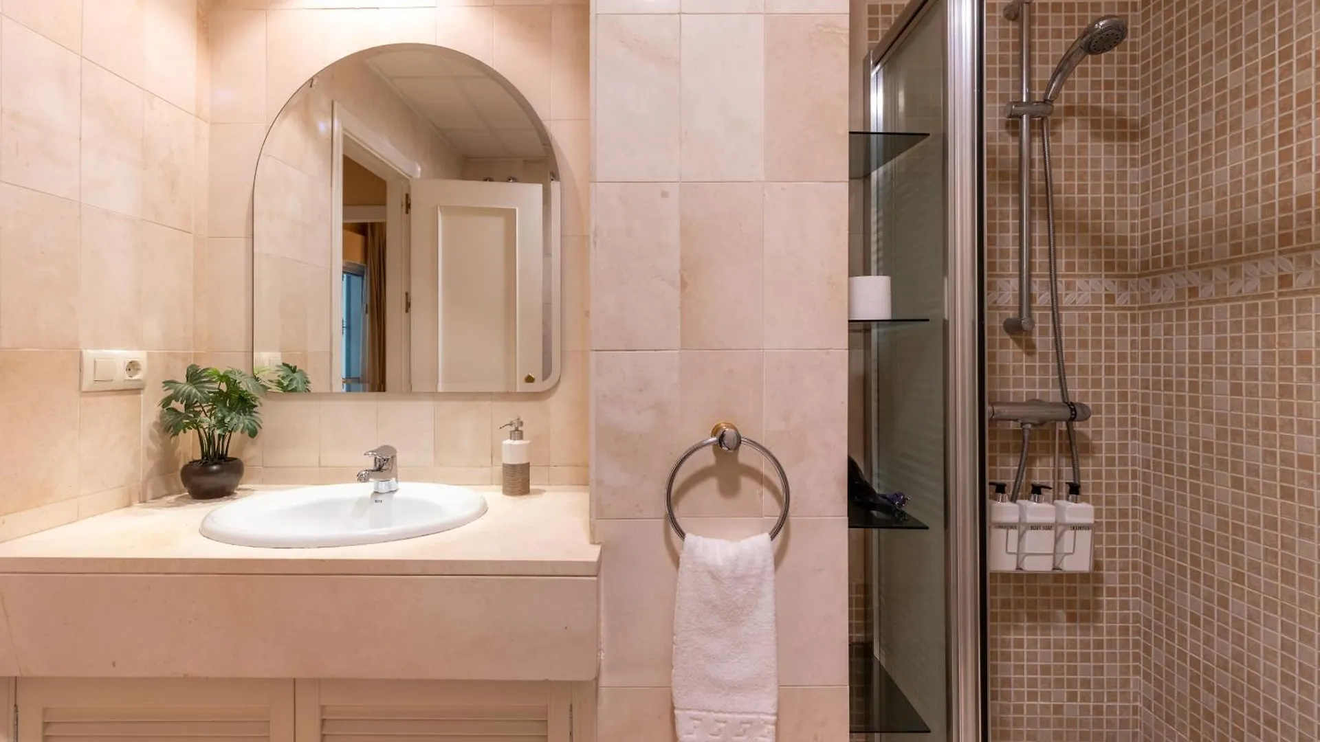 San Vicente S Apartment Sevilla